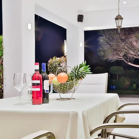 Hermosa En Marbella,100 M Playa, Vistas Al Mar, Piscina Privada Villa *