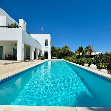 Hermosa En Marbella,100 M Playa, Vistas Al Mar, Piscina Privada * Marbella