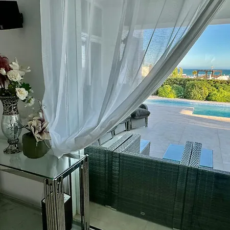 Villa Hermosa En Marbella,100 M Playa, Vistas Al Mar, Piscina Privada Marbella