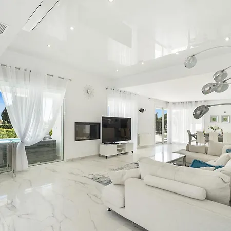 Hermosa En Marbella,100 M Playa, Vistas Al Mar, Piscina Privada Villa Marbella