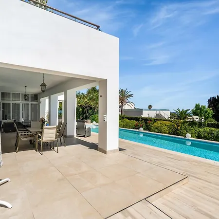 Hermosa En Marbella,100 M Playa, Vistas Al Mar, Piscina Privada * Marbella