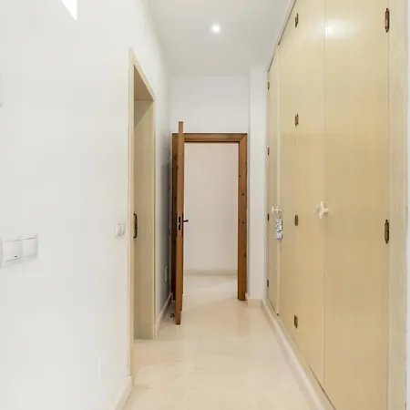 Hermosa En Marbella,100 M Playa, Vistas Al Mar, Piscina Privada