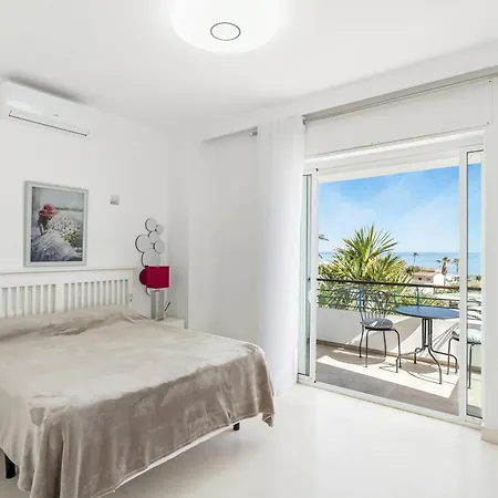 Villa Hermosa En Marbella,100 M Playa, Vistas Al Mar, Piscina Privada