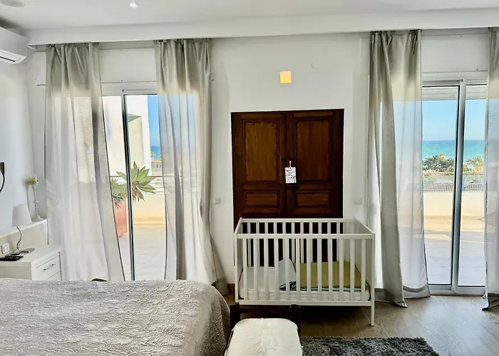 Hermosa En Marbella,100 M Playa, Vistas Al Mar, Piscina Privada Marbella