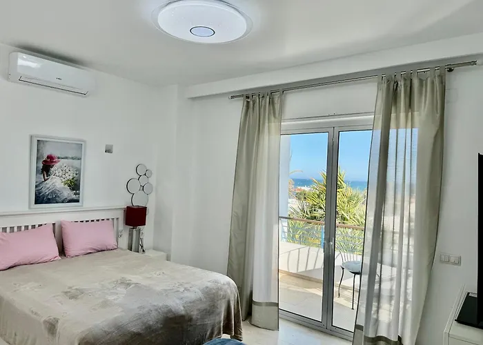 Hermosa En Marbella,100 M Playa, Vistas Al Mar, Piscina Privada * Marbella