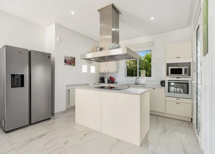 Willa Hermosa En Marbella,100 M Playa, Vistas Al Mar, Piscina Privada *