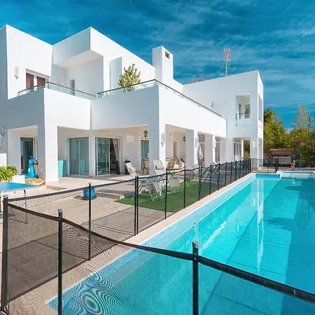 Hermosa En Marbella,100 M Playa, Vistas Al Mar, Piscina Privada *